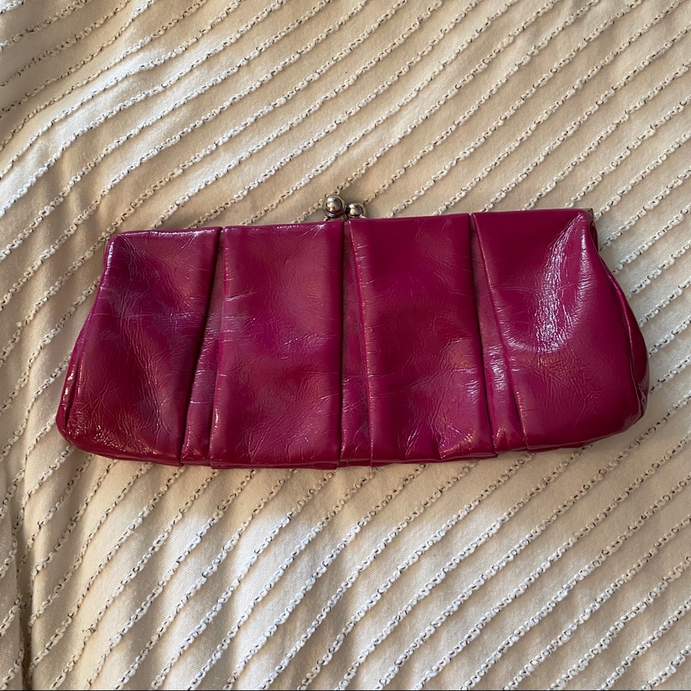 Vintage Fuchsia Elegant Clamshell Clutch